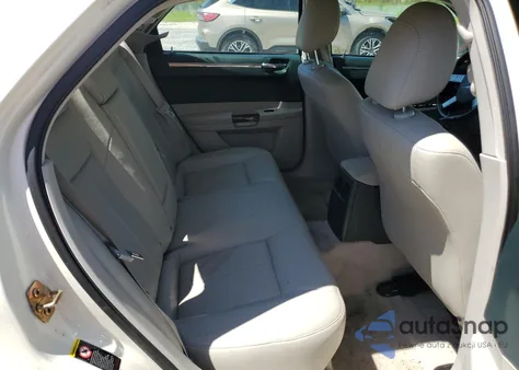 2005 Chrysler 300 Touring from USA, damaged, VIN 2C3JA53G65H583544